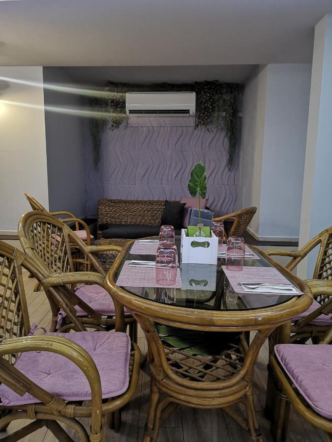Family Hotel Central Shumen Exterior photo